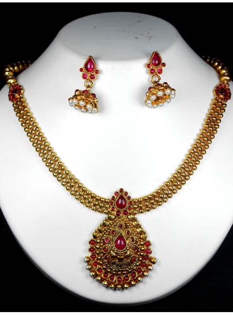 Exclusive Polki Set